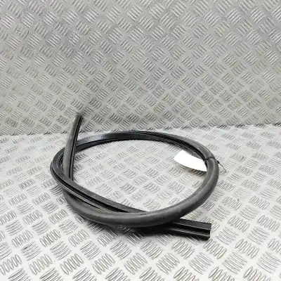 Peça sobressalente para automóvel em segunda mão junta vedante da porta por audi a5 8t3 (2007-2016) referências oem iam 8t0831707d  