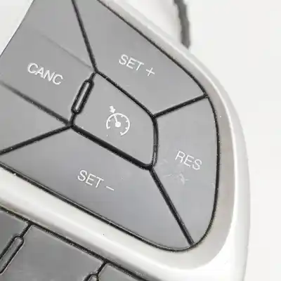 Second-hand car spare part steering wheel switch for jeep compass (mk49) 2.2 crd 4x4 oem iam references p5yl23xsaac  