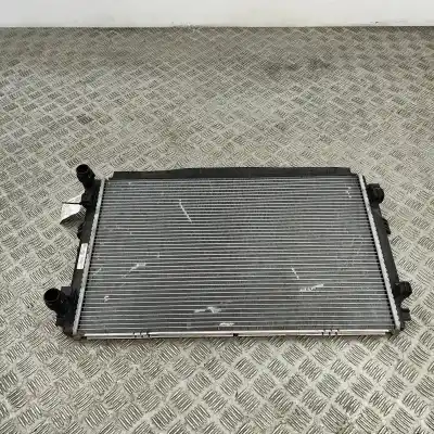 Pezzo di ricambio per auto di seconda mano RADIATORE OLIO per SEAT ATECA KH7 (2016-..) Off-road Riferimenti OEM IAM 5Q0121251GD  
