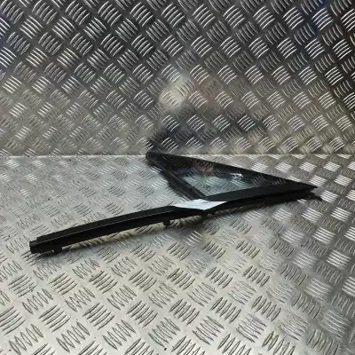 Second-hand car spare part LEFT FRONT TRIANGLE WINDOW for PORSCHE CAYENNE COUPE 9YB (2019-..) Off-road OEM IAM references 9Y3845113C,9Y3845113  