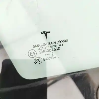 Автозапчастина б/у переднє праве охороне скло для tesla model x (2013-..) hatchback посилання на oem iam 1055204-00-d  
