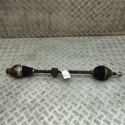 Tweedehands auto-onderdeel TRANSMISSIE RECHTS VOOR voor SEAT ATECA KH7 (2016-..) Off-road OEM IAM-referenties 3Q0407272CD  