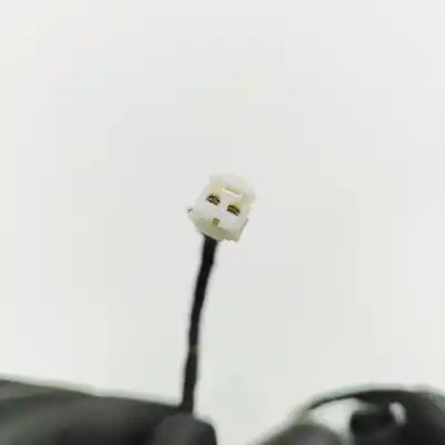 Second-hand car spare part right sunshade for tesla model x (2013-..) hatchback oem iam references 1084043-52-g  