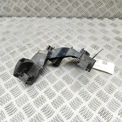 Second-hand car spare part left headlight support for kia cee\´d jd (2012-2018) oem iam references 64156-a2000  