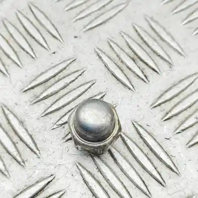 Peça sobressalente para automóvel em segunda mão jogo de parafusos de roda por kia cee\´d jd (2012-2018) referências oem iam 52950-14140  