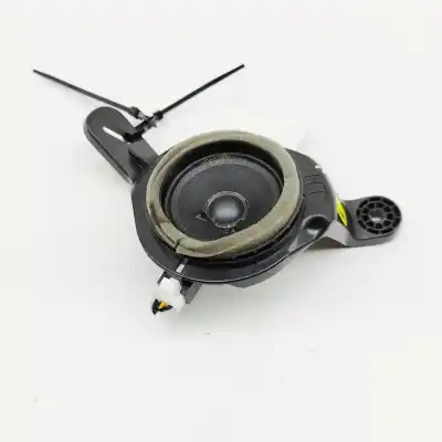 Peça sobressalente para automóvel em segunda mão ALTO-FALANTE DA PORTA TRASEIRA ESQUERDA por KIA SORENTO IV MQ4, MQ4A (2020-..) Off-road Referências OEM IAM 96360-P2200  