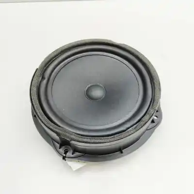Pièce détachée automobile d'occasion HAUT-PARLEUR AVANT DROIT pour AUDI A3 LIMOUSINE 8YS (2020-..) Sedan Références OEM IAM 83A035415  