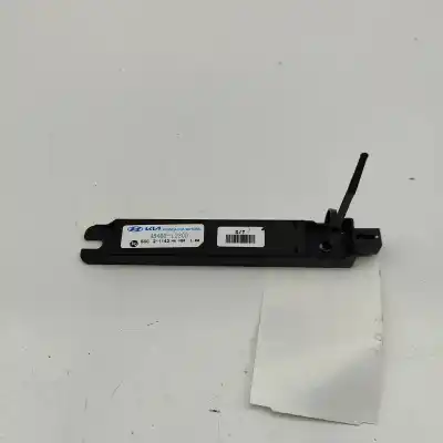 Pezzo di ricambio per auto di seconda mano ANTENNA per KIA SORENTO IV MQ4, MQ4A (2020-..) Off-road Riferimenti OEM IAM 95460-L2300  