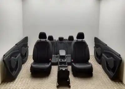 Peça sobressalente para automóvel em segunda mão KIT DE ASSENTOS INTERIORES COM PAINÉIS DE PORTA por FORD MUSTANG MACH-E (2020-..) Off-road Referências OEM IAM LJ8B-R045K12-A,LJ8B-R600B24-AM,LJ8B-R060B01-A,LJ8B  
