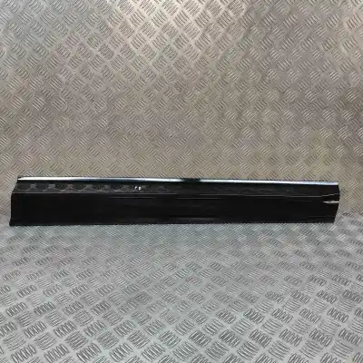 Peça sobressalente para automóvel em segunda mão MOLDURA DA PORTA DIANTEIRA DIREITA por VOLVO XC60 II 246 (2017-..) Estate Referências OEM IAM 31440303,31440294  