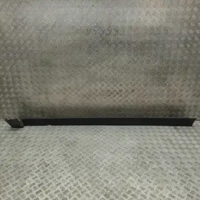 Peça sobressalente para automóvel em segunda mão EMBALADEIRA LADO ESQUERDO (CORTE) por MERCEDES-BENZ EQAH243 (2021-..) Off-road Referências OEM IAM A2476980900  