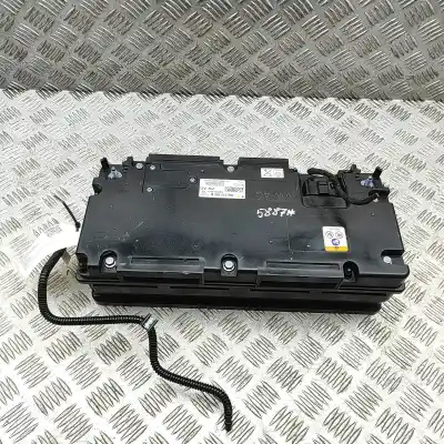Peça sobressalente para automóvel em segunda mão Bateria por AUDI Q7 4M (2015-..) Off-road Referências OEM IAM 4N0915105B  