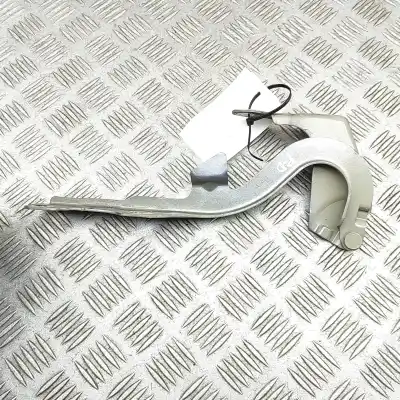 İkinci el araba yedek parçası ÖN SAĞ KAPUT MENTEŞESI için PEUGEOT 308 SW II (2014-2021) OEM IAM referansları 9677784900  