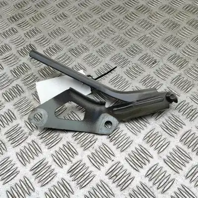 Tweedehands auto-onderdeel LINKER VOORSTE MOTORKAPSCHARNIER voor VOLKSWAGEN TIGUAN AD1 (2016-..) Off-road OEM IAM-referenties 5NA823301J  