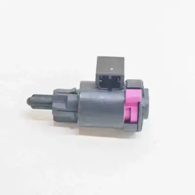 Pezzo di ricambio per auto di seconda mano INTERRUTTORE / SENSORE PEDALE FRENO per AUDI A5 CABRIO 8F7 (2009-2016) Riferimenti OEM IAM 4F0945459B  