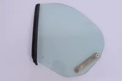 Peça sobressalente para automóvel em segunda mão VIDRO DA PORTA TRASEIRA ESQUERDA por BMW 3 E30 (1982-1992) Sedan Referências OEM IAM   