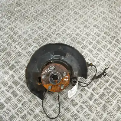 Peça sobressalente para automóvel em segunda mão CUBOS DE RODA por TOYOTA PRIUS _W5_ (2015-..) Hatchback Referências OEM IAM 42304-47050  