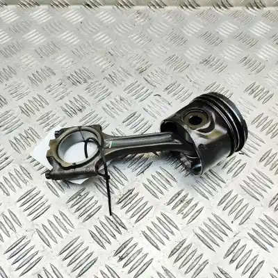 Pièce détachée automobile d'occasion PISTON pour VOLVO V70 II SW (1999-2008) Références OEM IAM 30750674  