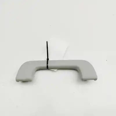 Pezzo di ricambio per auto di seconda mano MANIGLIA INTERNA ANTERIORE DESTRA per VOLKSWAGEN AMAROK 2H_, S1B (2010-2022) Pick-up Riferimenti OEM IAM 8R0857607H  