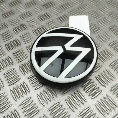 Автозапчасти б/у эмблема за volkswagen id.4 e21 (2020-..) off-road ссылки oem iam 11a853601a  