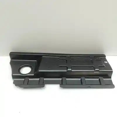 Pezzo di ricambio per auto di seconda mano COPERTURA SKID per RENAULT CAPTUR II HF_ (2021-..) Riferimenti OEM IAM 748U61900R  