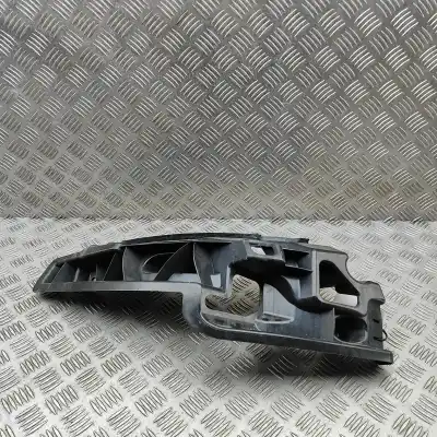 İkinci el araba yedek parçası SOL ARKA TAMPON BRAKETI için PORSCHE TAYCAN (2019-..) Estate OEM IAM referansları 9J0807125  