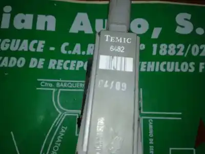 Second-hand car spare part left front window motor for citroen c3 1.1 collection oem iam references 400619f  