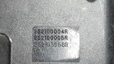 Second-hand car spare part hazard warning lights for renault fluence dynamique oem iam references 100010027  252100004r