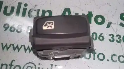 Second-hand car spare part Switch for RENAULT CLIO III Exception OEM IAM references 28082  