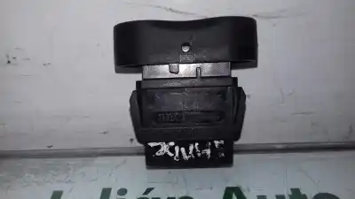 Peça sobressalente para automóvel em segunda mão trocar por dacia sandero básico referências oem iam 870250  