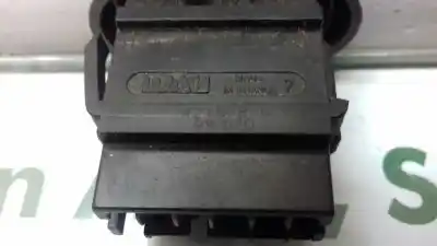 Second-hand car spare part switch for renault clio ii fase i (b/cbo) 1.2 16v alize 75 cv / 55 kw oem iam references 421818b  