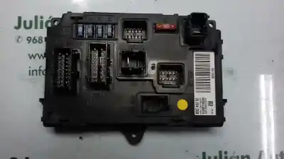 Peça sobressalente para automóvel em segunda mão caixa de fusíveis e relés por peugeot 407 st confort referências oem iam s120017003h