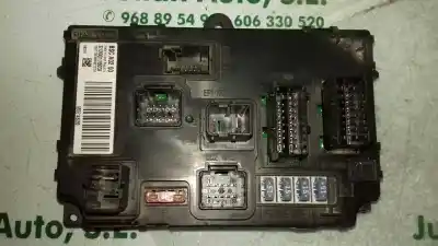 Peça sobressalente para automóvel em segunda mão caixa de fusíveis e relés por peugeot 407 sw st sport pack referências oem iam s120017003i