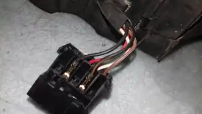 Peça sobressalente para automóvel em segunda mão espelho retrovisor direito por audi a4 berlina (b5) 1.8 referências oem iam 8d0857544  