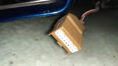 Peça sobressalente para automóvel em segunda mão espelho retrovisor esquerdo por audi a4 berlina (8e) 2.0 tdi referências oem iam 010681  