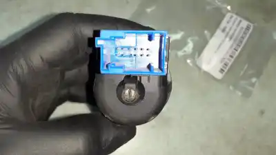 Second-hand car spare part rearview side mirror switch for peugeot partner kombi confort oem iam references 185526  