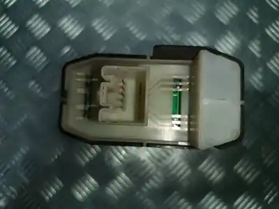 Second-hand car spare part headlights switch for jaguar s-type 2.7 v6 diesel classic oem iam references 2r8311654  