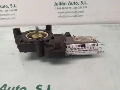 Peça sobressalente para automóvel em segunda mão Motor Elevador Vidro Dianteiro Direito por OPEL VIVARO Combi 2.7t Corto Referências OEM IAM 541613212  
