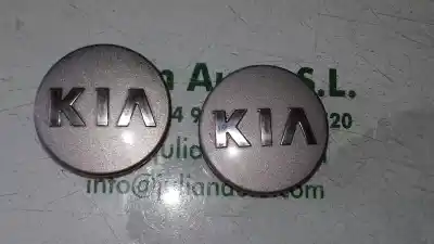 Peça sobressalente para automóvel em segunda mão TAMPA DE JANTE por KIA SPORTAGE  Referências OEM IAM 529601Y200 2 TAPAS 