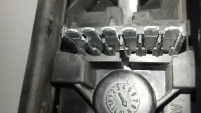 Second-hand car spare part right tailgate light for opel combo familiar oem iam references 45313  