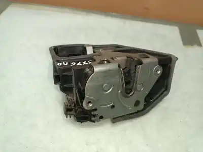 Peça sobressalente para automóvel em segunda mão fechadura da porta dianteira direita por bmw serie 1 berlina (e81/e87) 120d referências oem iam 7167074  