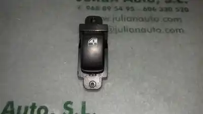 Peça sobressalente para automóvel em segunda mão Botão / Interruptor Elevador Vidro Traseiro Esquerdo por KIA CERATO 2.0 EX CRDi Familiar Referências OEM IAM 621W03620  