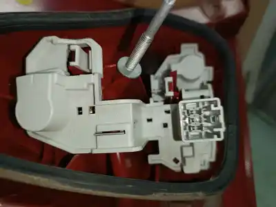 Peça sobressalente para automóvel em segunda mão farolim traseiro direito por ford fiesta (cb1) econetic referências oem iam 8a6113404ac  