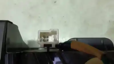 Second-hand car spare part central brake light for kia rio 1.5 crdi oem iam references 927501g2  w16w