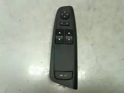Pezzo di ricambio per auto di seconda mano Interruttore Alzacristalli Anteriore Sinistro per FIAT STILO (192) 1.9 JTD / 1.9 JTD 115 Active Riferimenti OEM IAM B569  