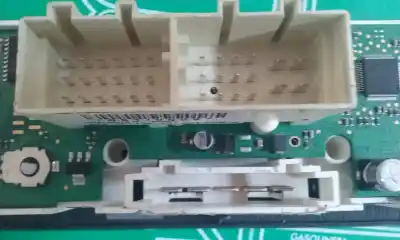 Peça sobressalente para automóvel em segunda mão comando de sofagem (chauffage / ar condicionado)  por seat ibiza (6j5) reference referências oem iam 6j0820045a  