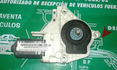 Recambio de automóvil de segunda mano de MOTOR ELEVALUNAS DELANTERO IZQUIERDO para AUDI A1 SPORTBACK (8XA)  referencias OEM IAM 8K0959801C  