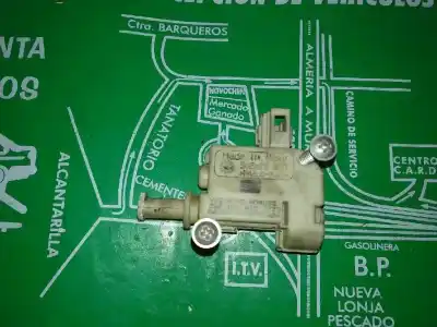 Автозапчастина б/у паливна зовнішня кришка двигуна для SEAT TOLEDO (1M2) Motor 1.9 Ltr. - 81 kW TDI Посилання на OEM IAM 1M0810773D  