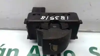 Peça sobressalente para automóvel em segunda mão botão / interruptor elevador vidro traseiro direito por citroen c4 coupe lx referências oem iam   