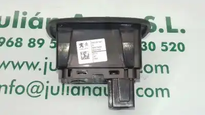 Pezzo di ricambio per auto di seconda mano comandi alzacristalli posteriore sinistro per citroen c3 collection riferimenti oem iam 98012514xt  
